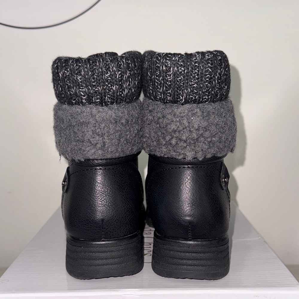 Women's Black and Gray Ankle Boots - Picture 4 of 5
